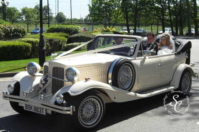 Bride and Groom arriving at The Belfry Hotel.